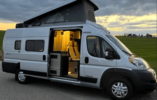 2021 Winnebago Solis 59P almost NEW condition