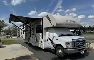 Adventure Awaits with Our 2017 Thor Freedom Elite