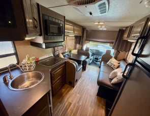 Thor Motor Coach Majestic 28A