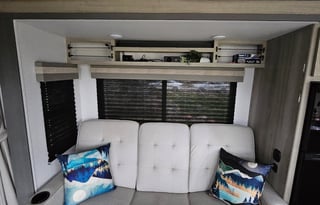 Forest River Wildwood**Mid-Bunk w/patio (OKFL1970)