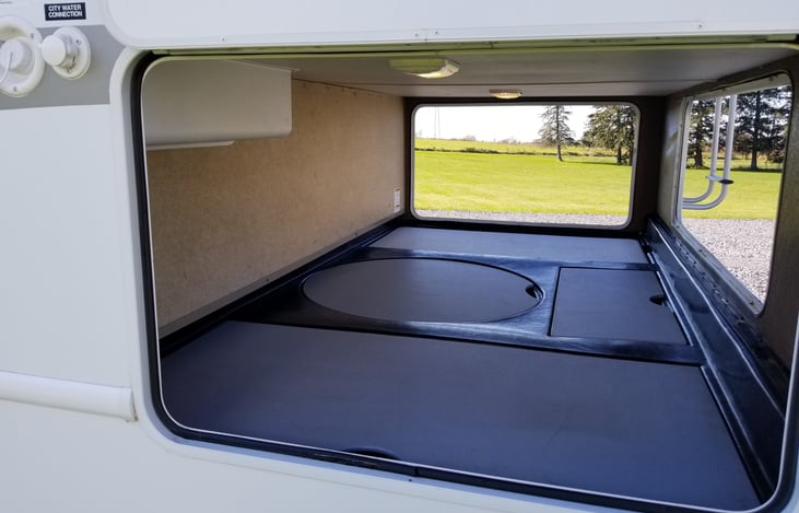 MEGA rear storage compartment! 3 access doors!