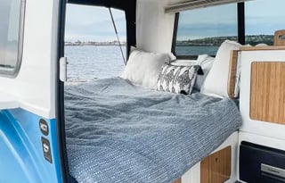 Light Weight/Easy to Tow, Luxurious & Aesthetic!