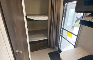 2018 Starcraft Launch Outfitter 7 19BHS