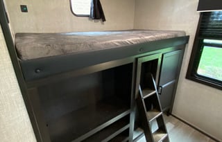 Spacious Family Bunkhouse