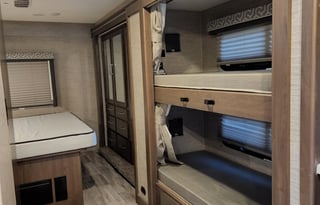 2022 Thor Motor Coach Freedom Traveler 32A