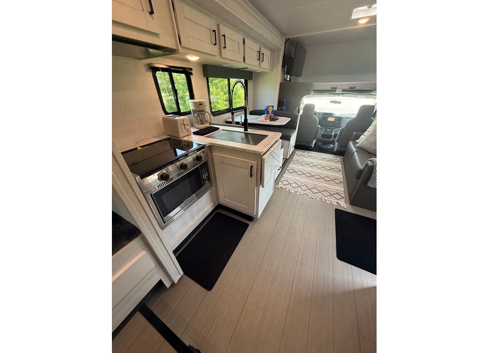 Class C Motor Home rentals in Hartland