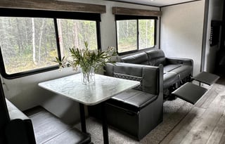 BRAND NEW Alaskan Adventurer