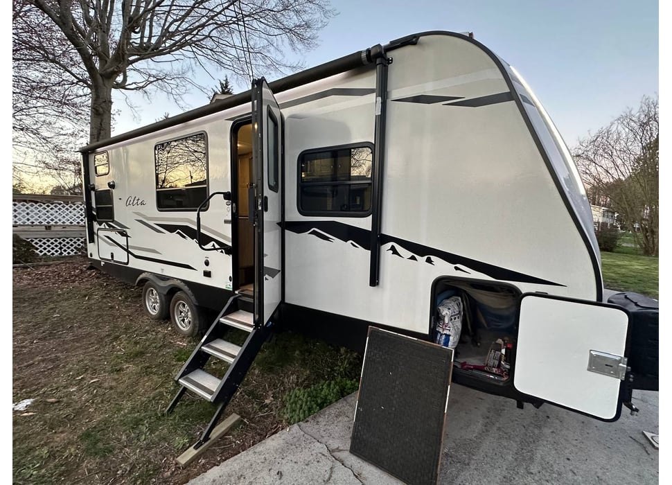 Travel Trailer rentals in Dandridge