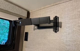 Bon-Bon - The Luxury Getaway RV