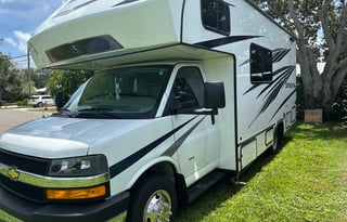 Adventure in Lulu the RV- 25 ft Sunseeker LE