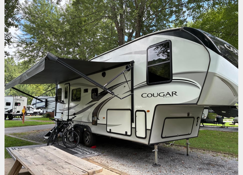 Fifth Wheel rentals in Candler