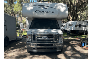 Roxy 2024 Thor Chateau 25M