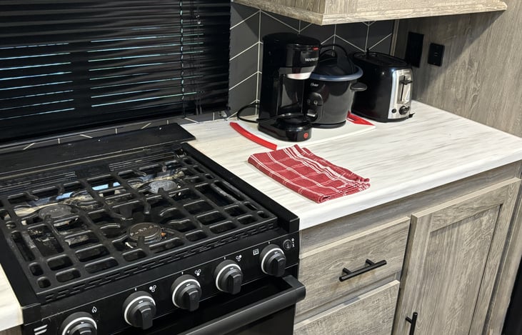 3 Burner Stove, Coffee Make, Rice Cooker, Toaster