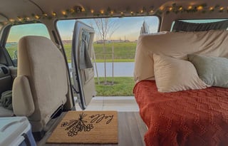 Rainforest Roamer - Cozy Cabin On Wheels