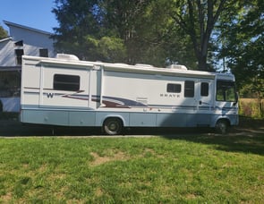 Winnebago Brave 36M
