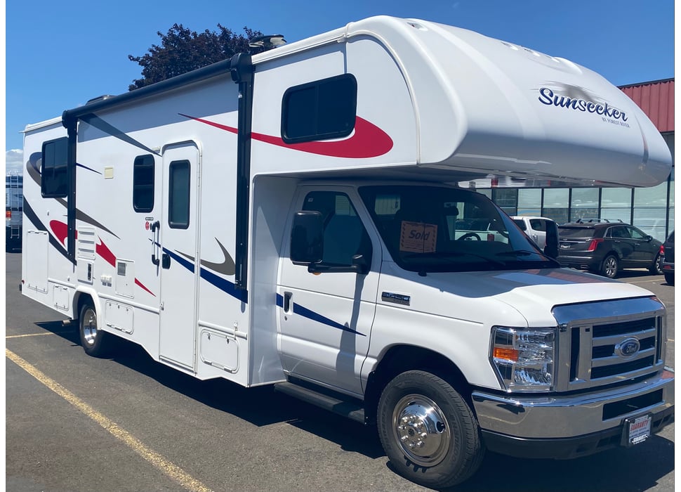 Class C Motor Home rentals in Arcata