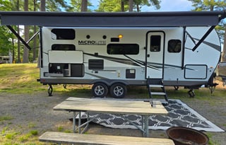 2022 Flagstaff Micro Lite BRDS