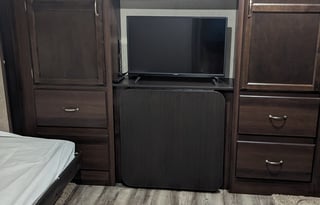 #2 FL- Sagmoe Family (36-foot bunkhouse camper)