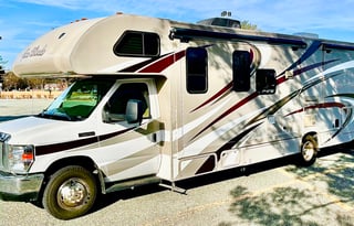 2016 Thor Motor Coach Four Winds 29G. "Let's Go!"