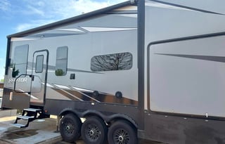 2020 Keystone Raptor 423 Toy Hauler GarageDelivery