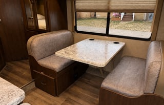 2020 Freedom Elite, Family-Friendly Class C RV