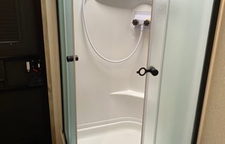 Genesis - 2021 FR Cherokee 30DBH-L (Delivery Only)