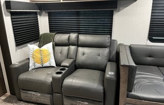 2021 Venture RV SportTrek ST332VBH