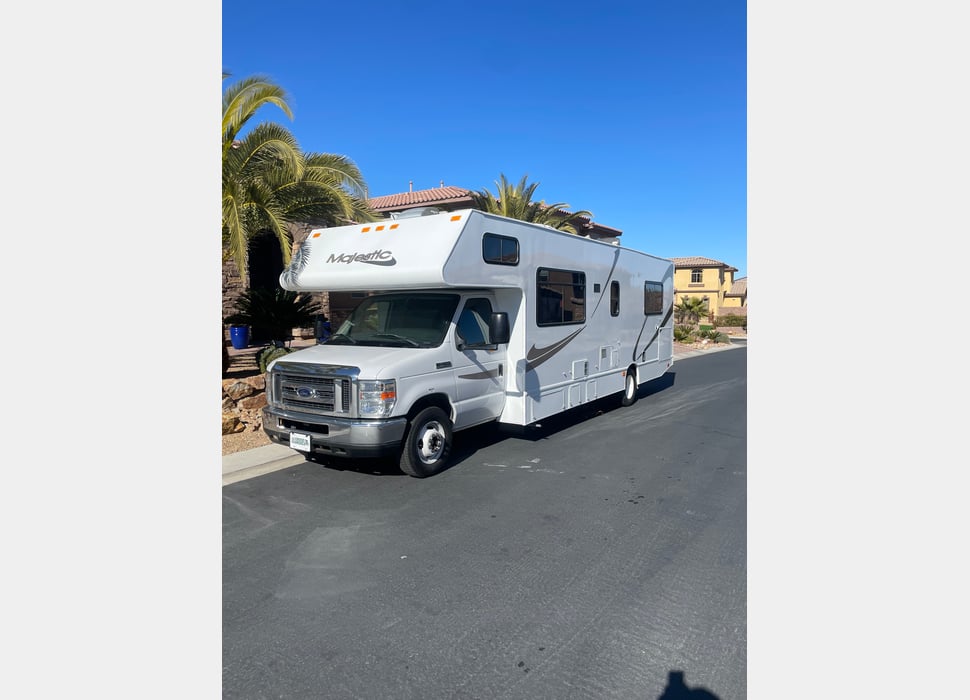 Class C Motor Home rentals in Las Vegas