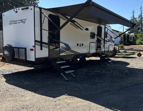 Forest River RV Cherokee Alpha Wolf 26DBH-L
