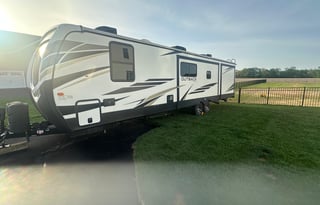 Jamie and Steve's RV Rental