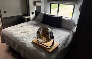 2021 Class A Georgetown Bunkhouse w 2 Bathrooms