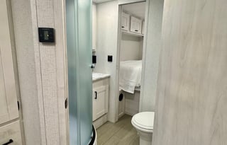 Rhonda The Road Queen - 2022 East to West Entrada