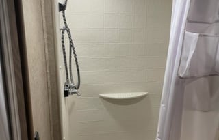 Family Friendly Class C motor home. Pet Friendly