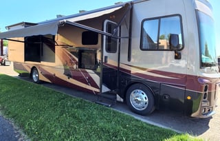 2018 Holiday Rambler Navigator XE 36U