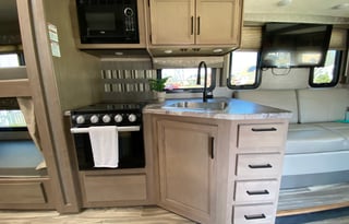 2021 Thor Motor Coach ACE 32.3