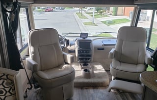 2018 Winnebago Sunstar LX 35F