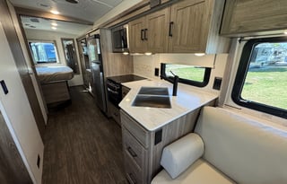 2023 Winnebago Vista 29v