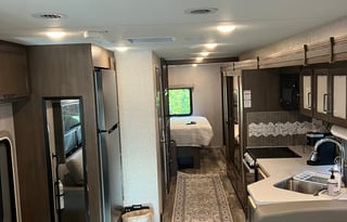 2022 Thor Motor Coach Hurricane 34J
