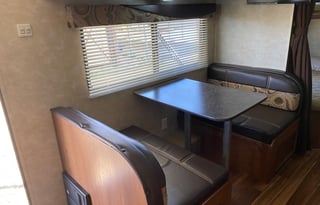 Bunkhouse - Cozy Camper! Sleeps 5-7
