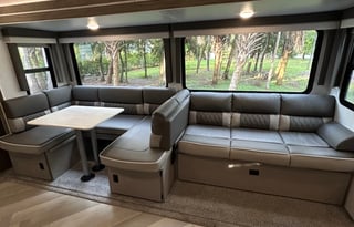 2022 DREAMERS RV PARADISE