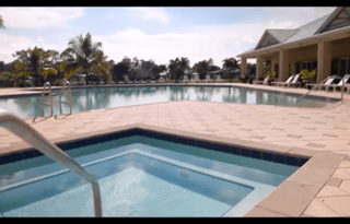 Luxury StationaryRV Retreat-Site included