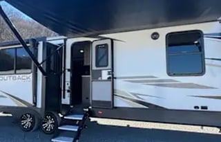 2021 Outback Keystone - Turn Key Ready