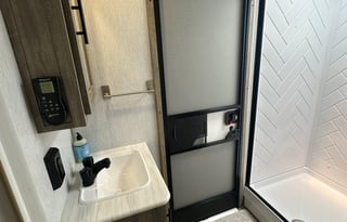 2022 Forest River Wildwood HG Hyper-Lyte 26BHHL