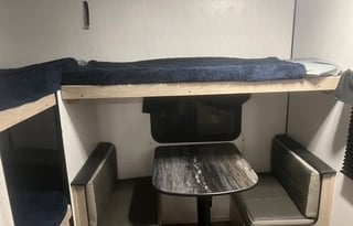 Lewis' Leisure Life RV Rental