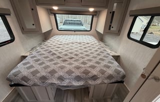 Family Adventure Camper – Apex 300BHS Bunkhouse RV