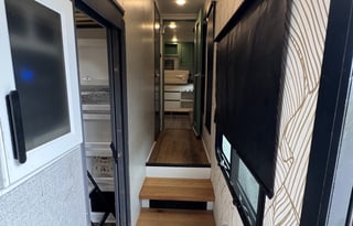 2021 Dutchmen RV Voltage 4205