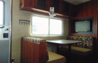 2013 Prime Time RV Avenger 26BH