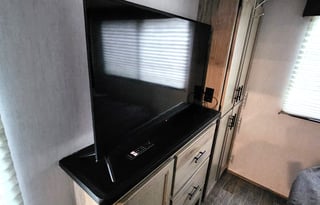 The Glamper Camper - Pet Friendly & Delivery Avail