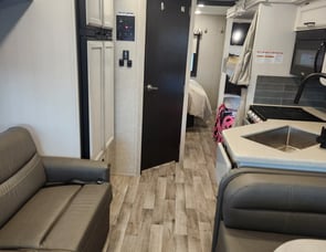 Entegra Coach Vision 29F