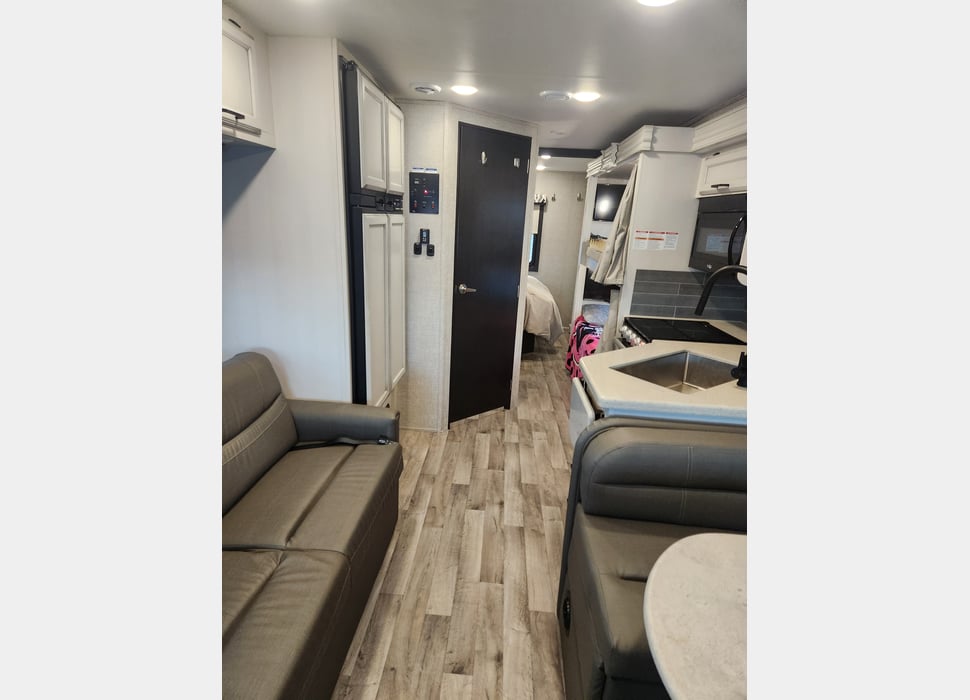 Class A Motor Home rentals in Stanton